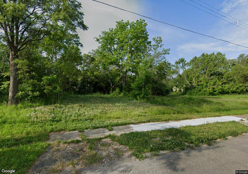 410 E Foss Ave, Flint, MI 48505 - photo 1