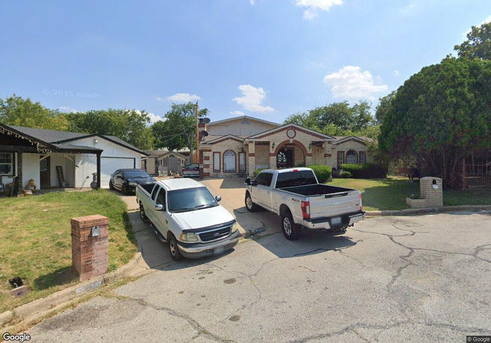 3300 Vandergriff Ct, Fort Worth, TX 76106 - photo 1