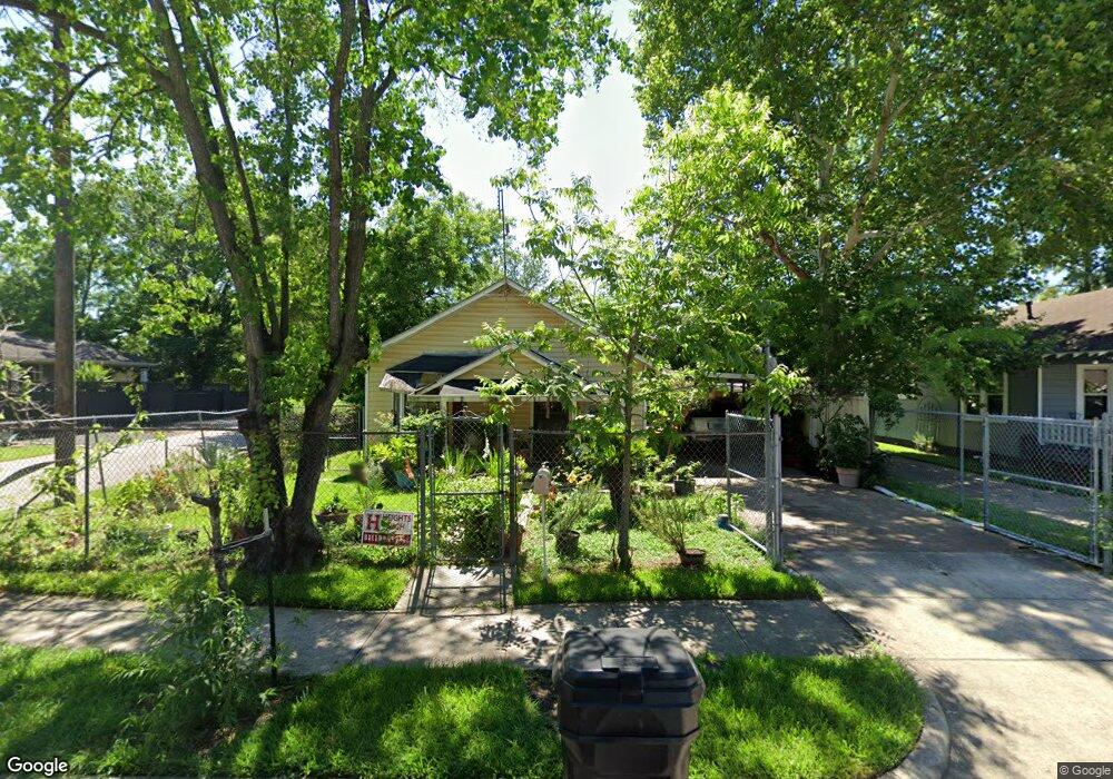 1101 Walton St, Houston, TX 77009 - photo 1
