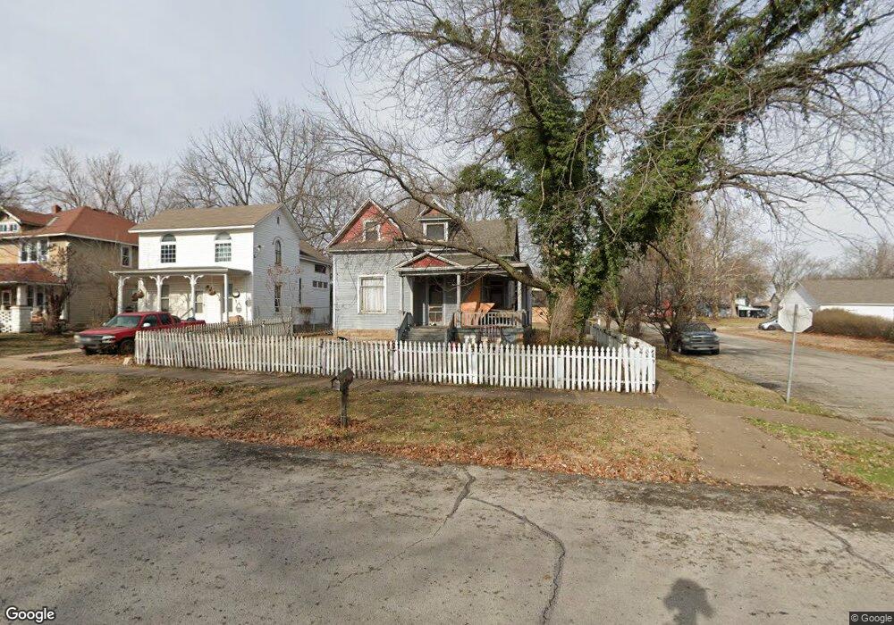 1703 Stevens Ave, Parsons, KS 67357 - photo 1