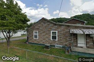 513 3rd St, West Logan, WV 25601
