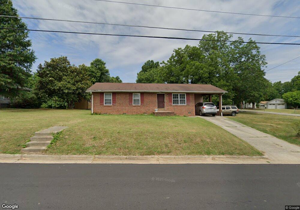 206 Hubbard St, Reidsville, NC 27320 - photo 1