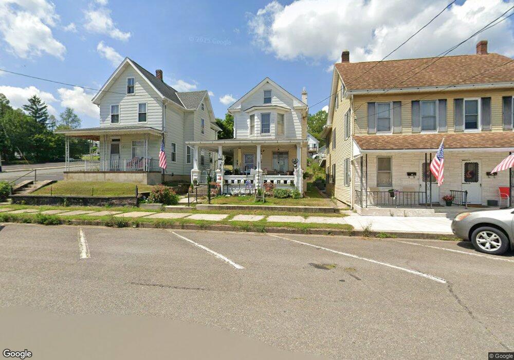 412 N 3rd St, Lehighton, PA 18235 - photo 1