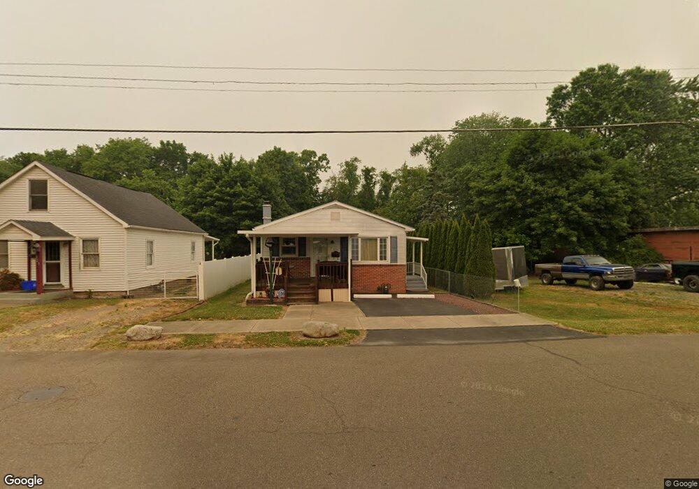 221 S Warren St, Berwick, PA 18603 - photo 1