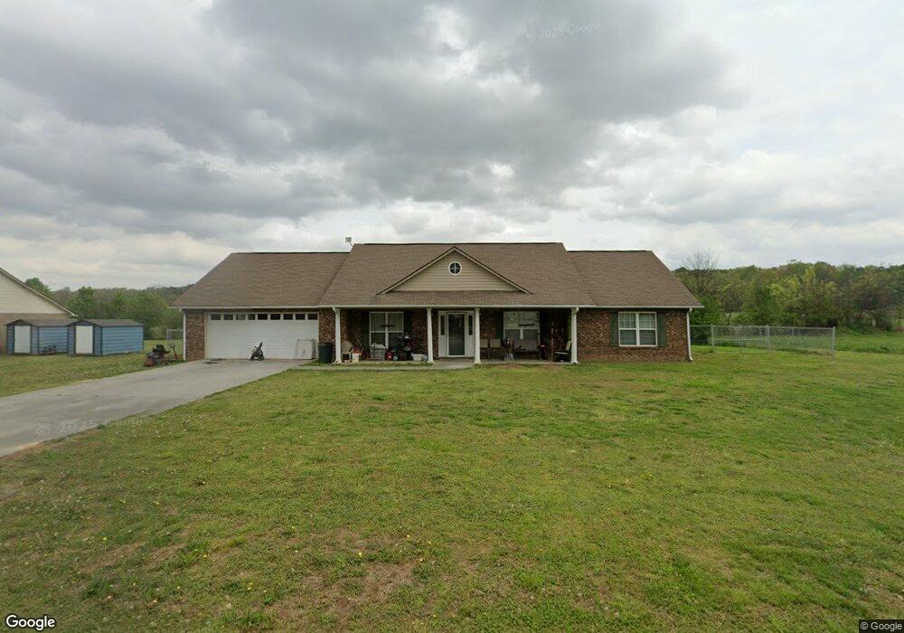 302 Larkspur Dr SW, Calhoun, GA 30701 - photo 1