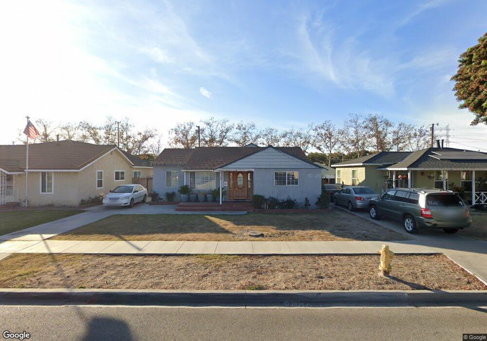 6129 Pepperwood Ave, Lakewood, CA 90712 - photo 1