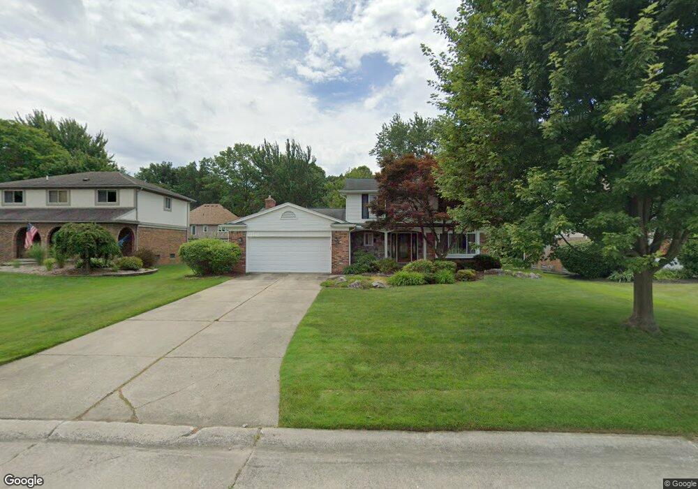 6189 Kiev St, West Bloomfield, MI 48324 - photo 1