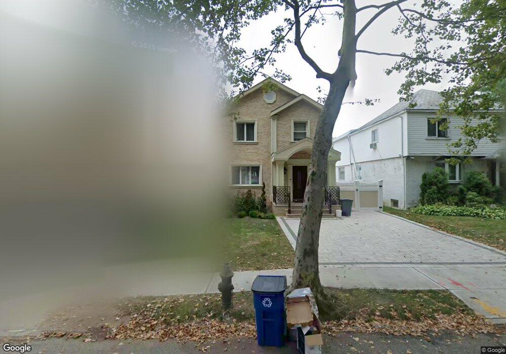 18249 80th Dr, Jamaica, NY 11432 - photo 1