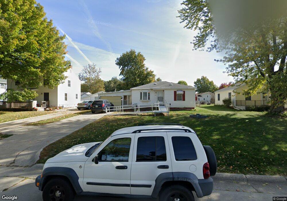 400 E 20th St S, Newton, IA 50208 - photo 1