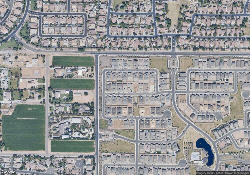 1256 E Carob Dr, Gilbert, AZ 85298 - photo 1