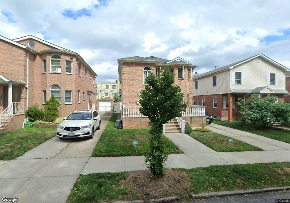 46-11 192nd St unit 2nd Fl, Flushing, NY 11358 - photo 1