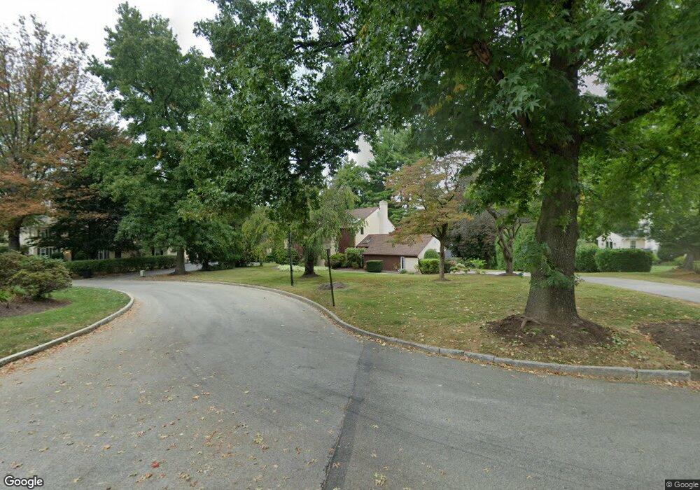 628 Foxfields Rd, Bryn Mawr, PA 19010 - photo 1