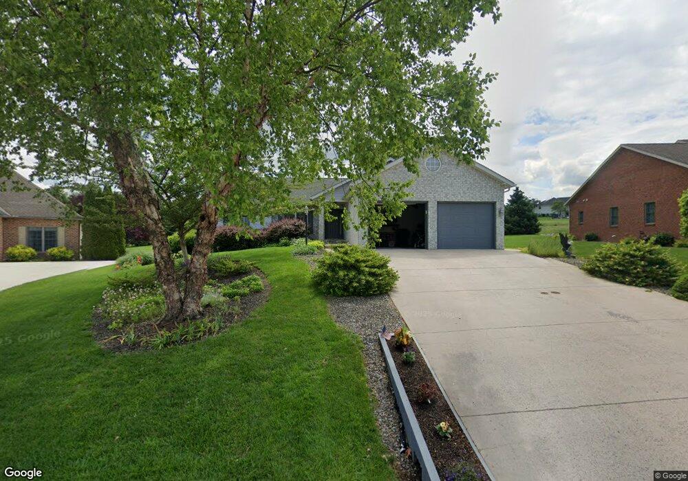 6199 Oak Leaf Ln N, Fayetteville, PA 17222 - photo 1