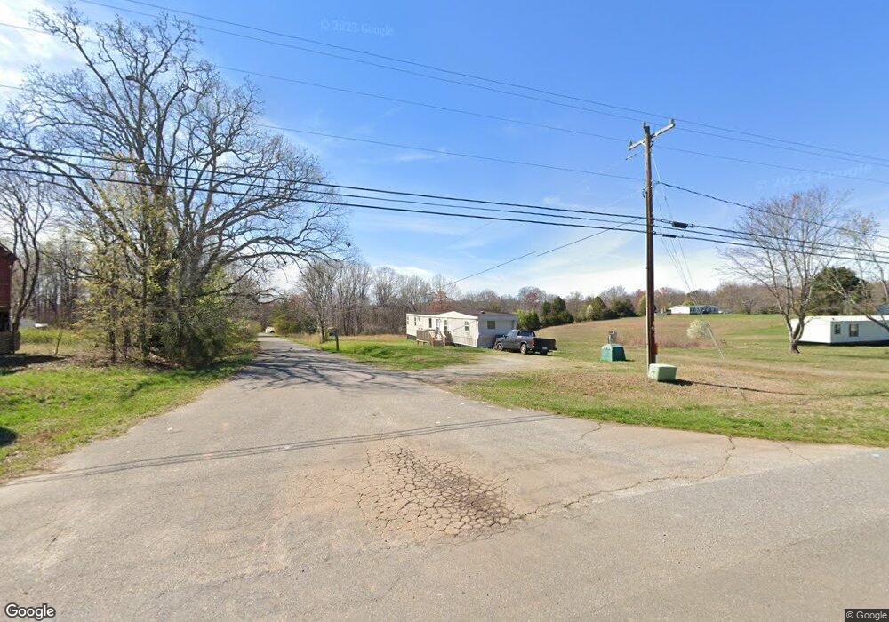 104 Estate Dr, Statesville, NC 28625 - photo 1