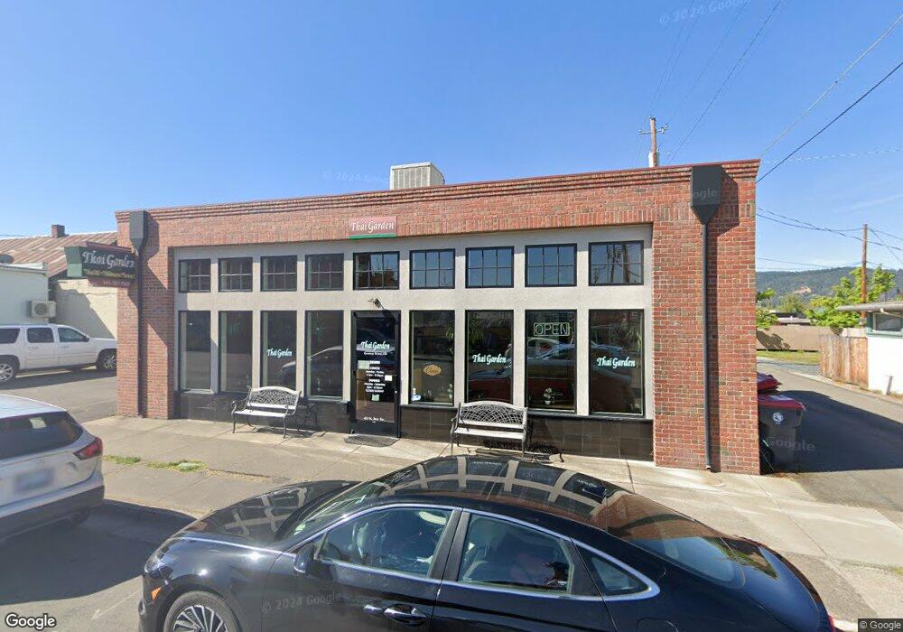 43 N 3rd St, Central Point, OR 97502 - photo 1