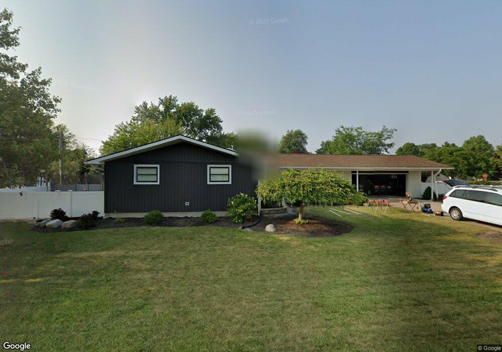 1037 E Spring St, Bluffton, IN 46714 - photo 1