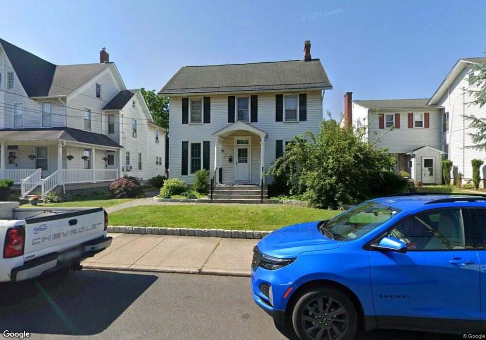 520 Juniper St, Quakertown, PA 18951 - photo 1