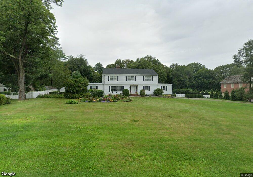 62 Thurton Dr, New Canaan, CT 06840 - photo 1