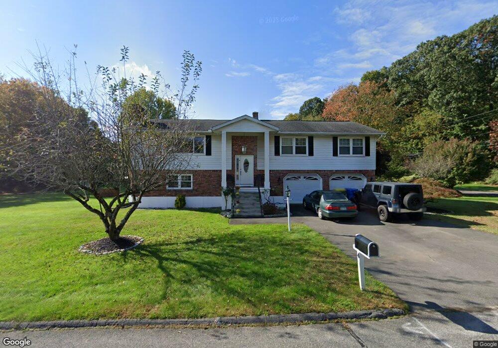 4 Thendara Dr, Waterbury, CT 06708 - photo 1