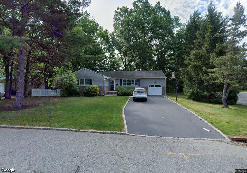 5 Radcliff Dr, New Providence, NJ 07974 - photo 1