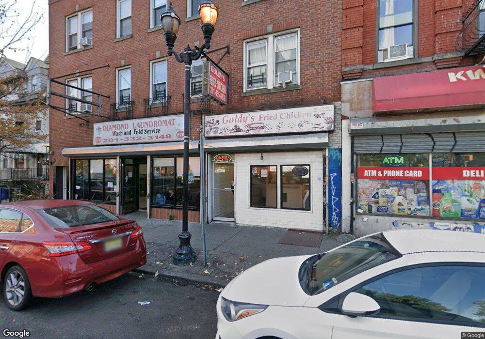 670 Bergen Ave unit A, Jersey City, NJ 07304 - photo 1