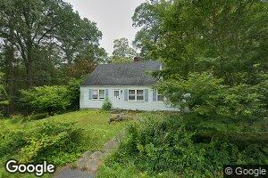 7 Cypress Ln, Yorktown Heights, NY 10598
