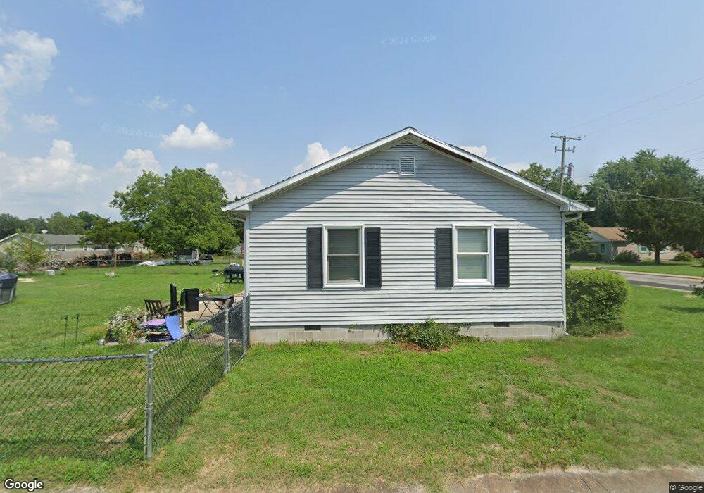 311 W 8th St, Laurel, DE 19956 - photo 1