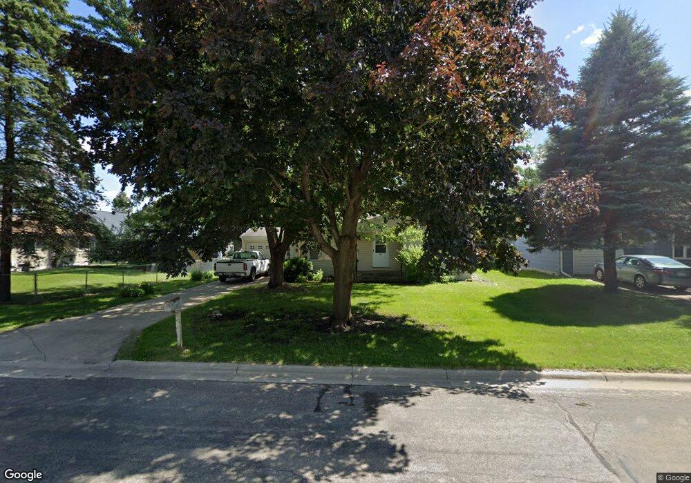 712 W Hammer Rd, Albert Lea, MN 56007 - photo 1