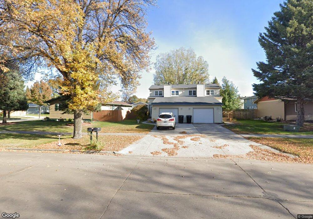 2205 S 20th St, Grand Forks, ND 58201 - photo 1