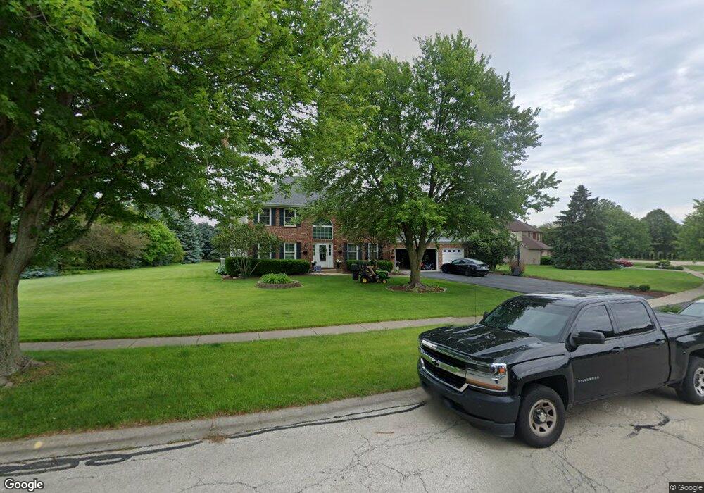 23921 W Deer Chase Ln, Naperville, IL 60564 - photo 1