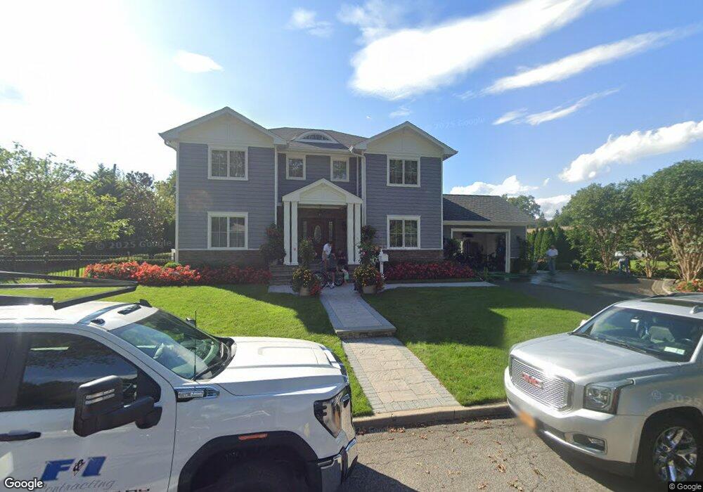 21 Jerry Ln, Glen Cove, NY 11542 - photo 1