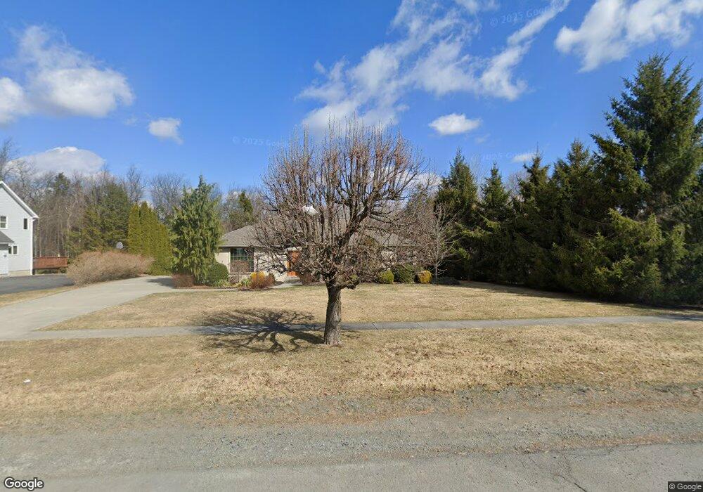 910 Old Logger Rd, Moscow, PA 18444 - photo 1