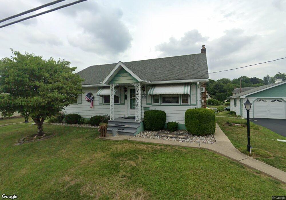 4365 Spruce St, Whitehall, PA 18052 - photo 1