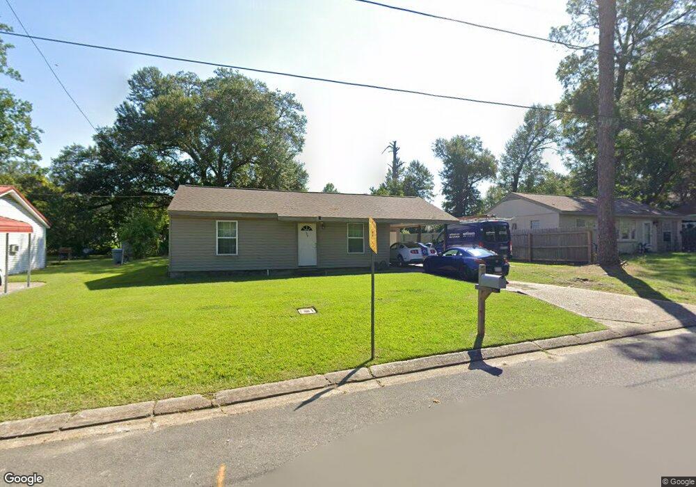 124 Pine Tree Ln, Deridder, LA 70634 - photo 1