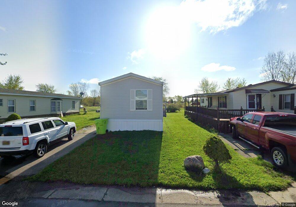 40 13 Colonies Ln, Flint, MI 48507 - photo 1