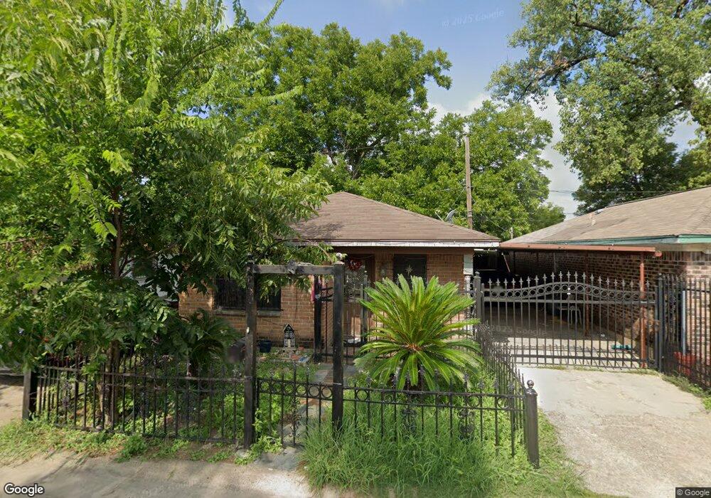 4515 Pecan Park Cir, Houston, TX 77018 - photo 1