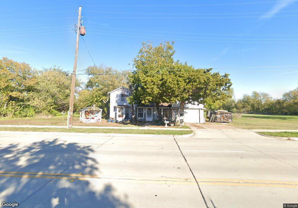 312 Hill St, Grand Prairie, TX 75050 - photo 1