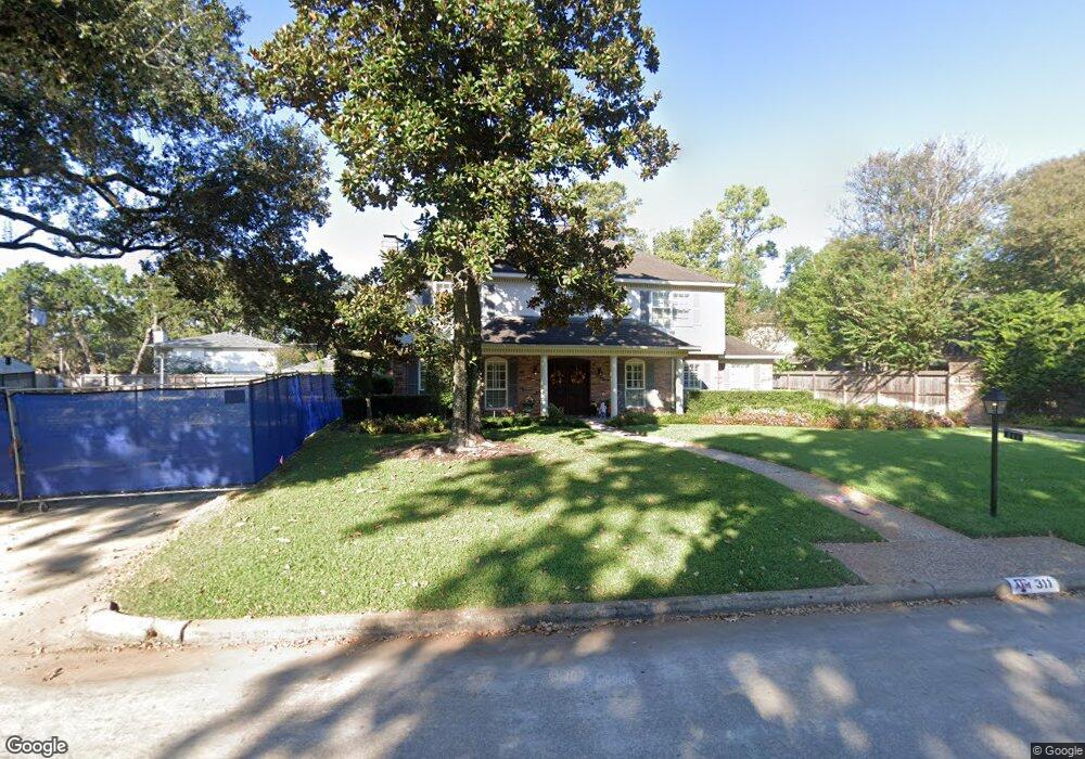 311 Yorkchester Dr, Houston, TX 77079 - photo 1