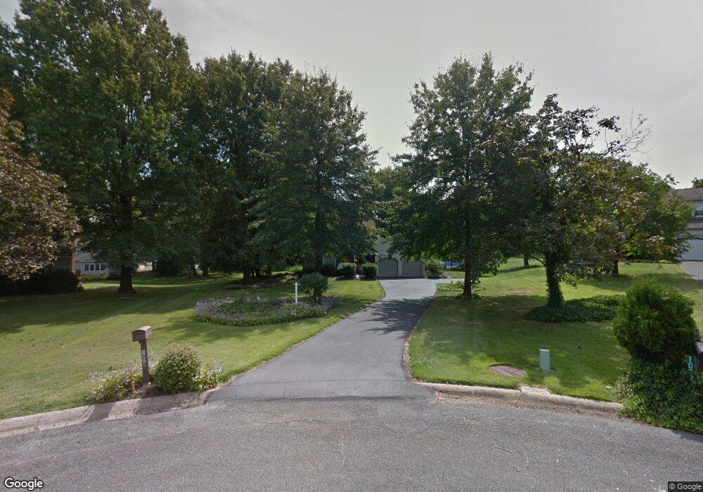 1020 Heather Ct, Pottstown, PA 19465 - photo 1