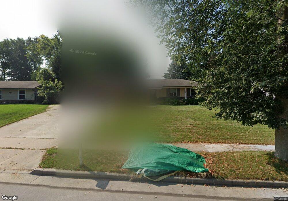 2123 Sunnyside Dr, Waukesha, WI 53186 - photo 1