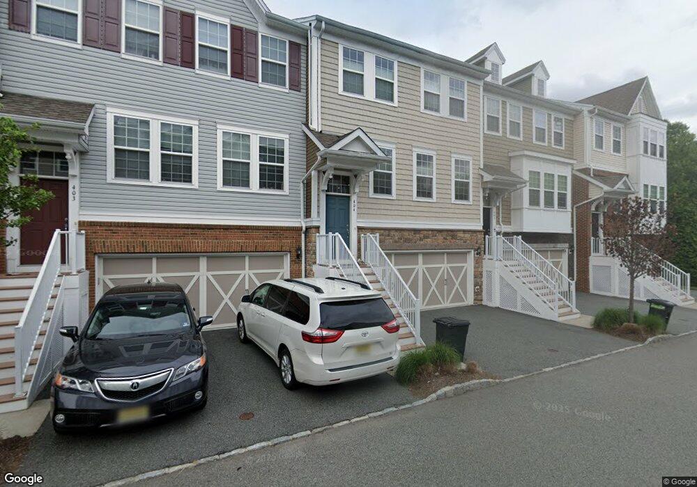 404 Laurel Ln unit 404, Cresskill, NJ 07626 - photo 1