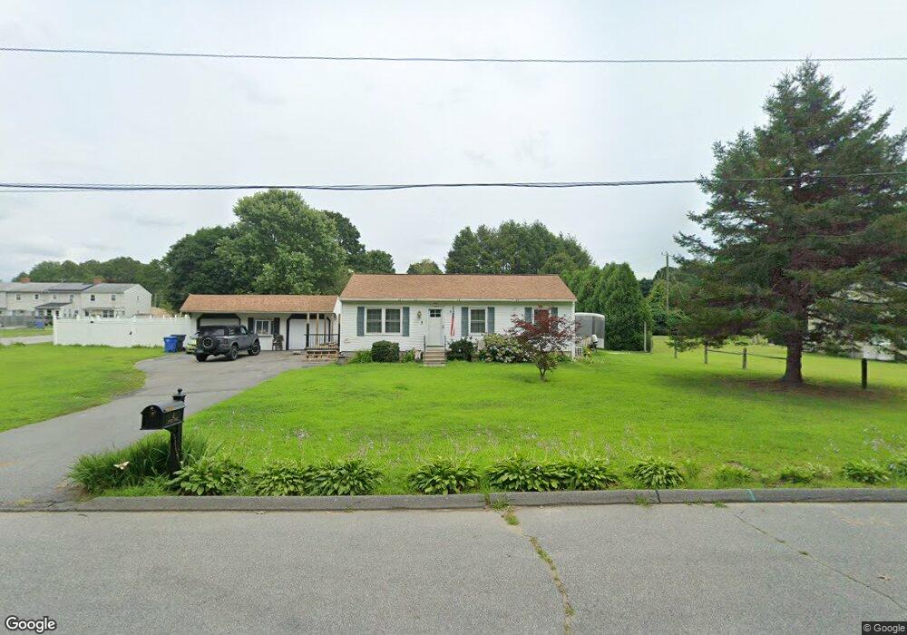 2 Spring St, Plainfield, CT 06374 - photo 1