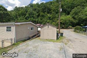 53 Harris St, Logan, WV 25601
