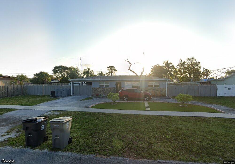 1616 Live Oak Dr, West Palm Beach, FL 33415 - photo 1