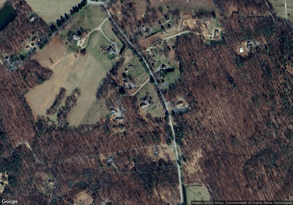 1012 Smith Rd, Afton, VA 22920 - photo 1