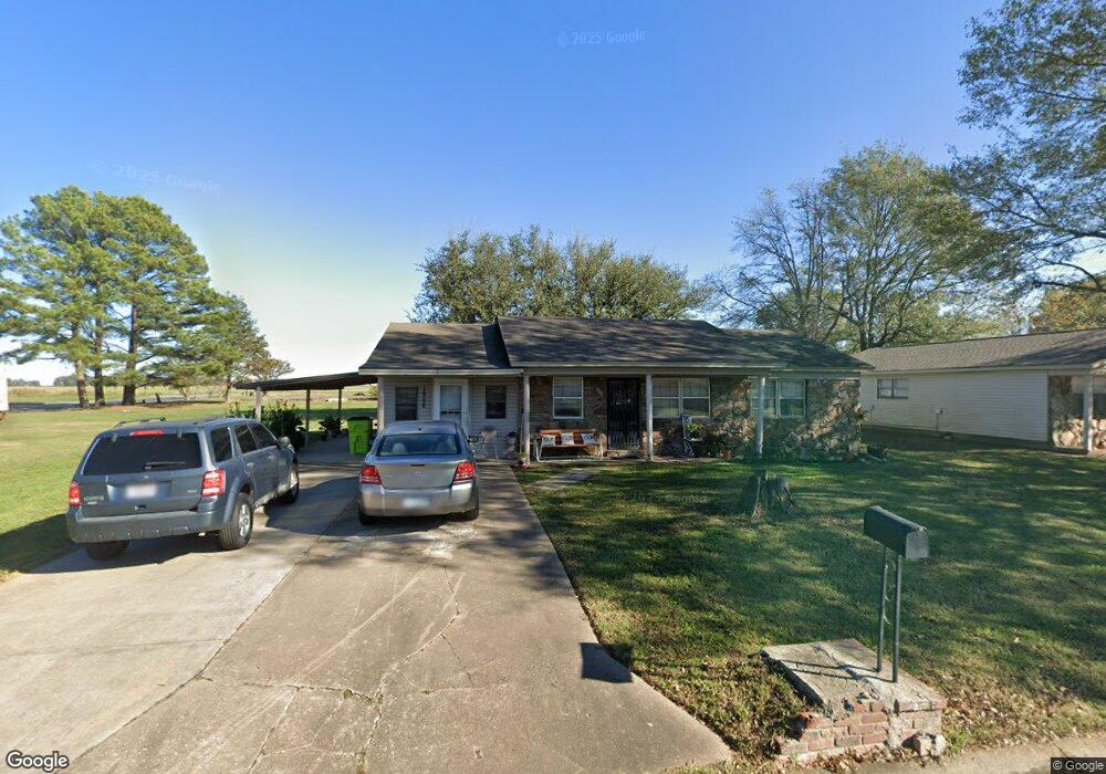 1808 N Porter St, Stuttgart, AR 72160 - photo 1