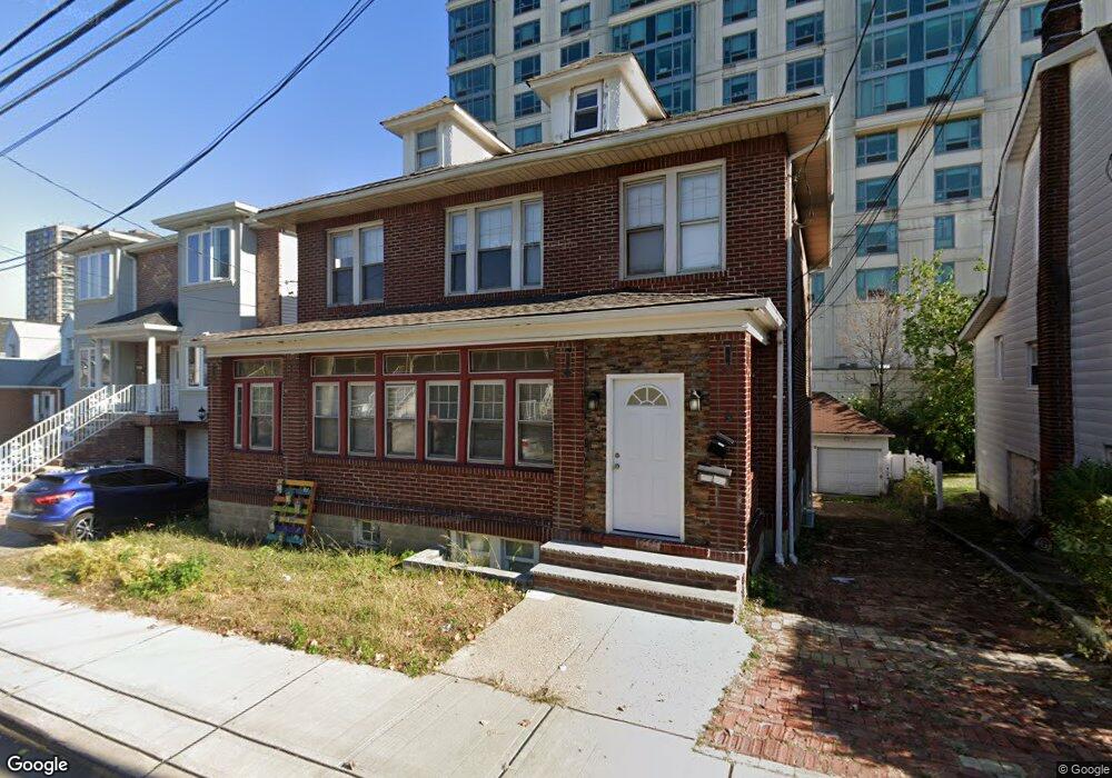 6 Glen St unit 2nd. Floor, Cliffside Park, NJ 07010 - photo 1