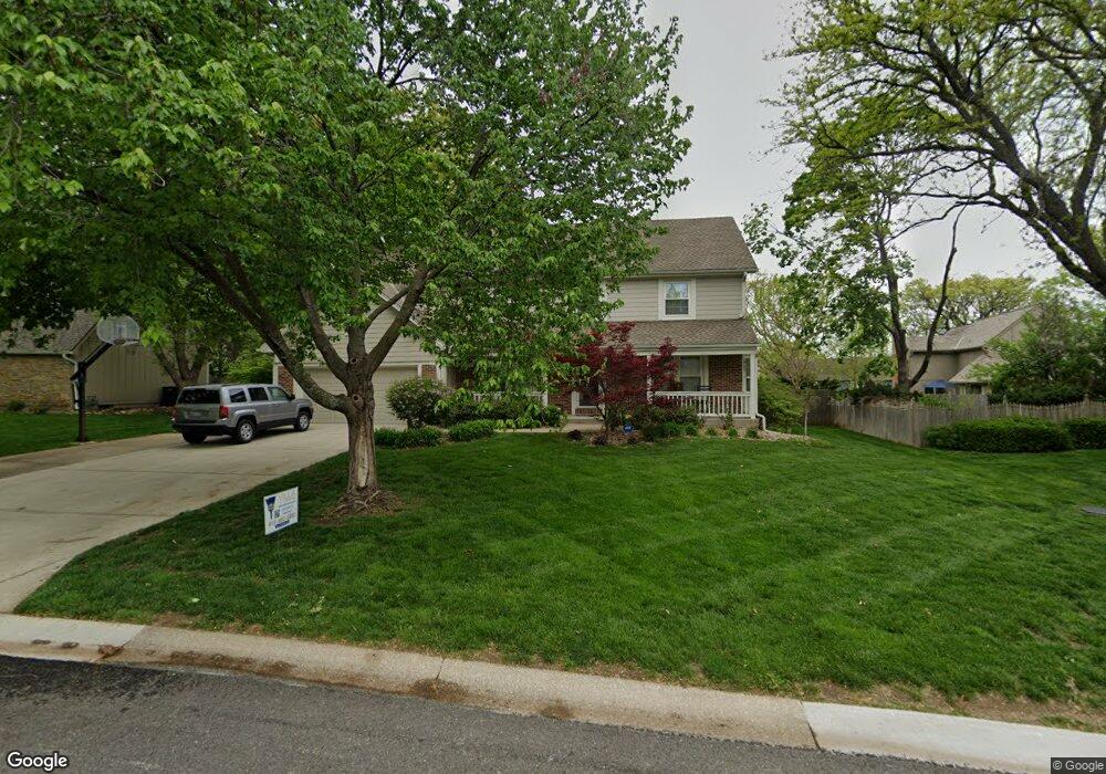 8412 Gillette St, Lenexa, KS 66215 - photo 1