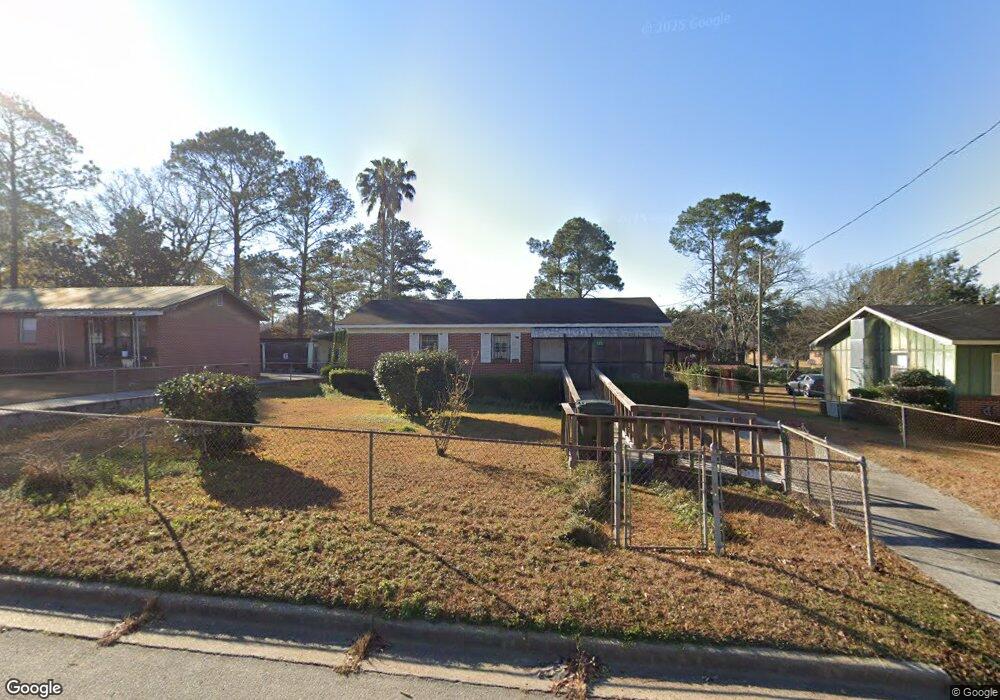 137 9th Ave NW, Moultrie, GA 31768 - photo 1