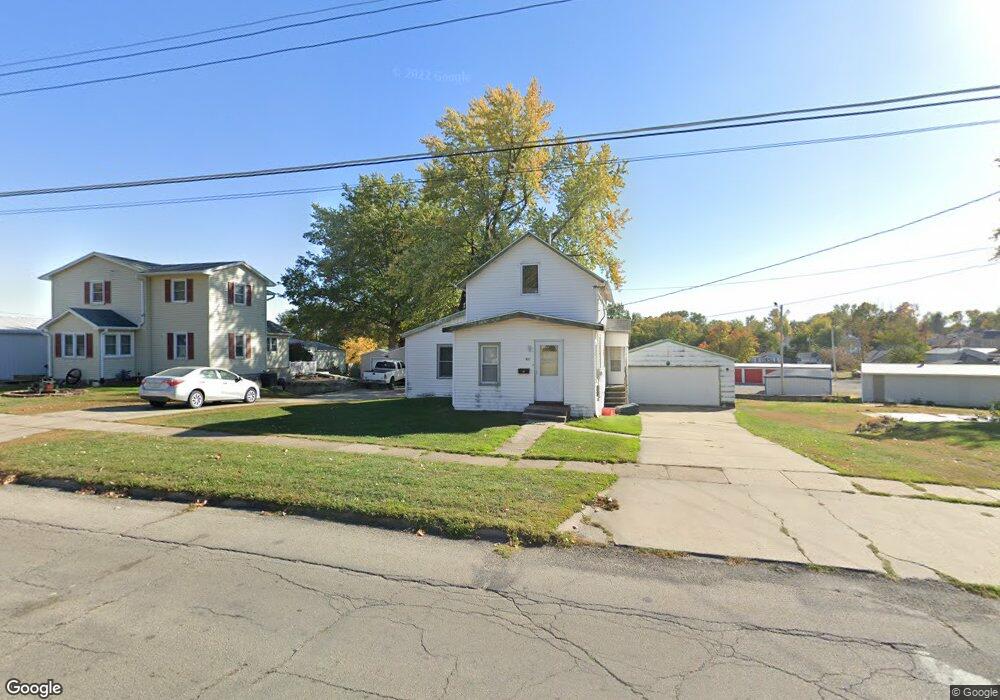 907 N 3rd Ave E, Newton, IA 50208 - photo 1